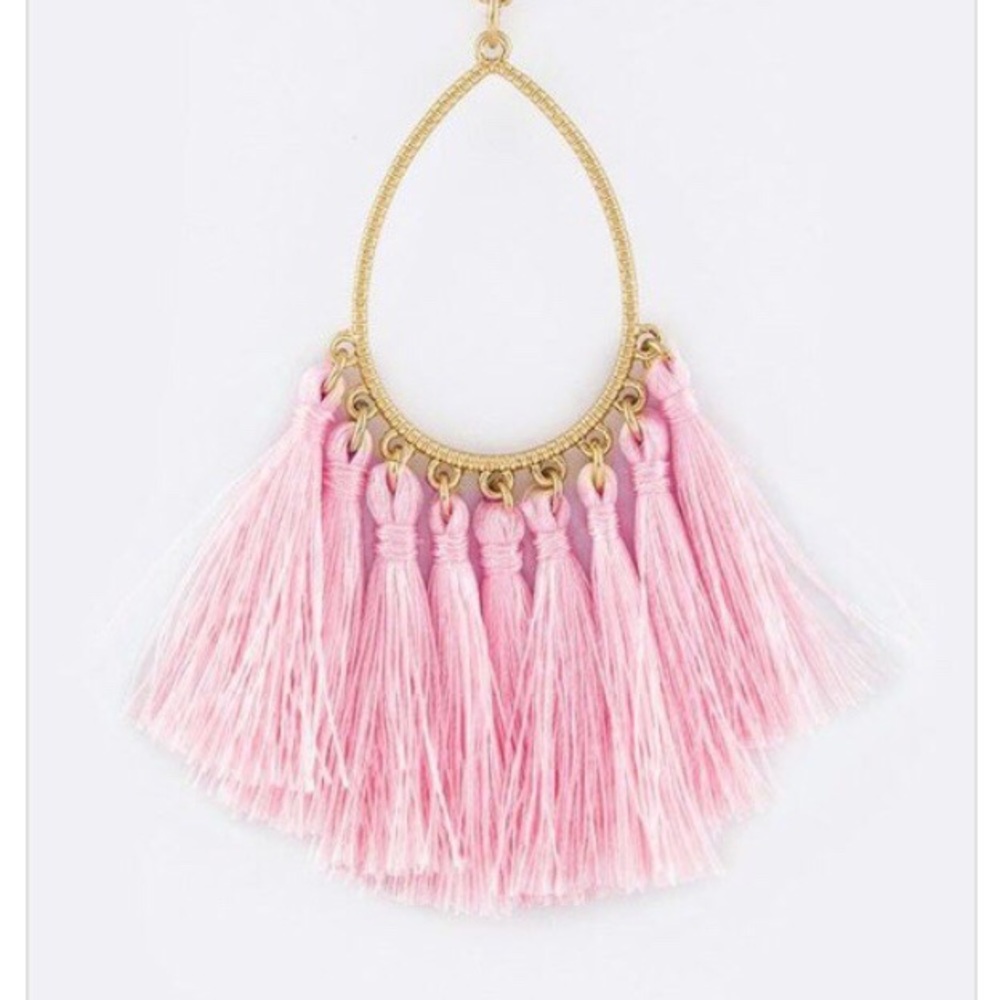 Tasseled Teardrop Pendant Necklace in Pink